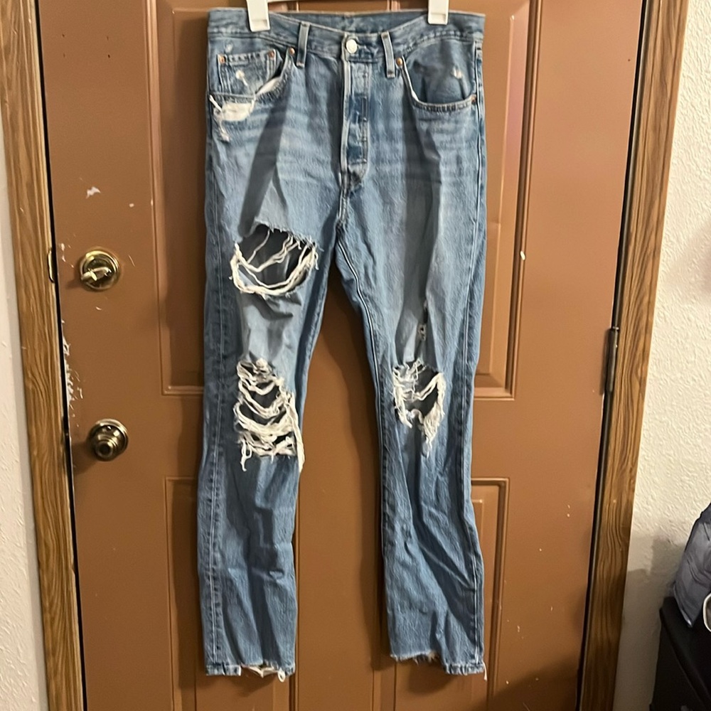 Levi’s high waisted boyfriend jeans - barely worn